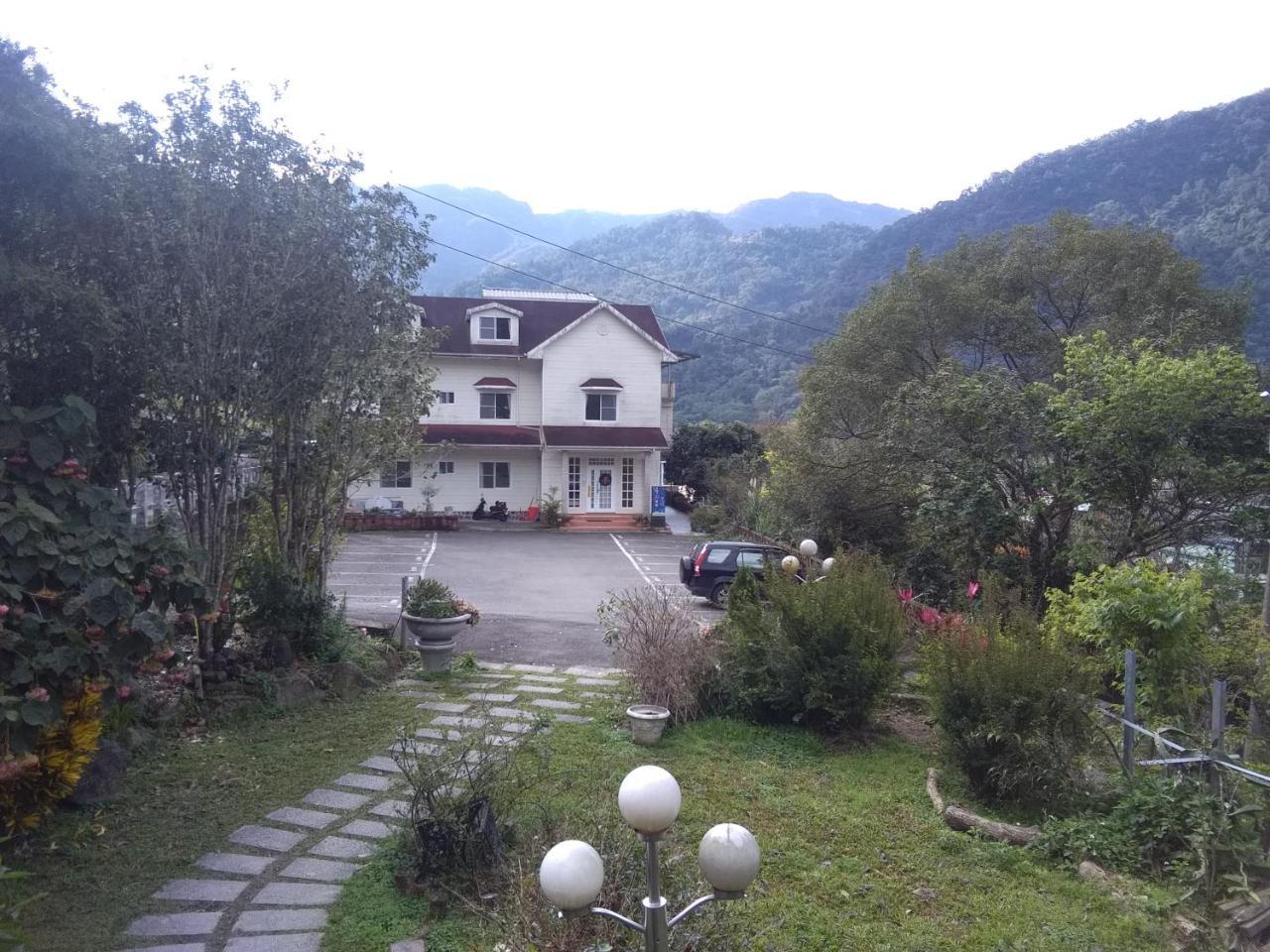 內灣星光流域民宿 Hengshan Luaran gambar
