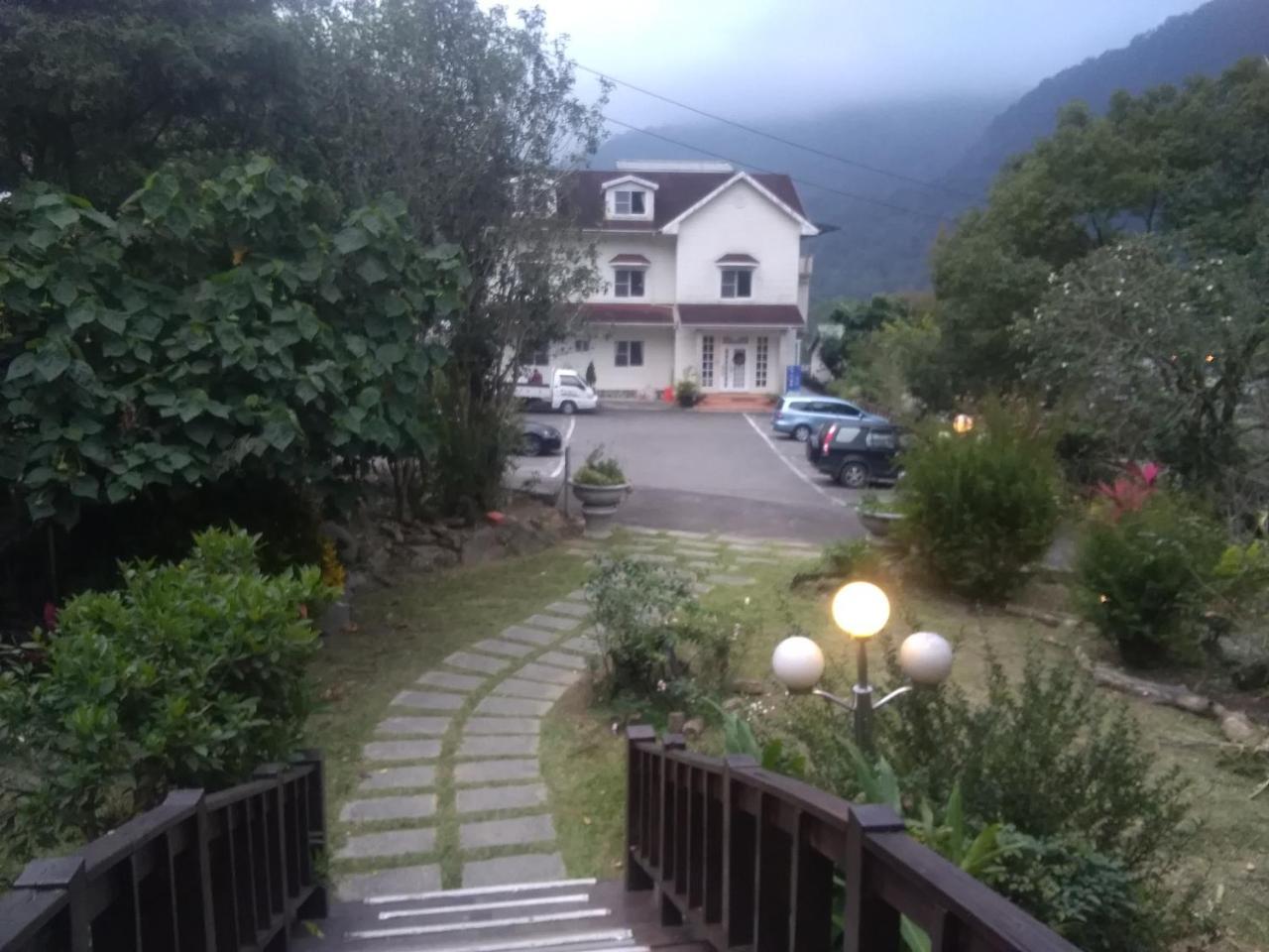內灣星光流域民宿 Hengshan Luaran gambar